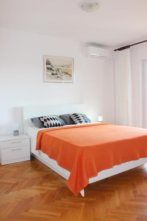 Apartmani Mia Ядраново Екстериор снимка