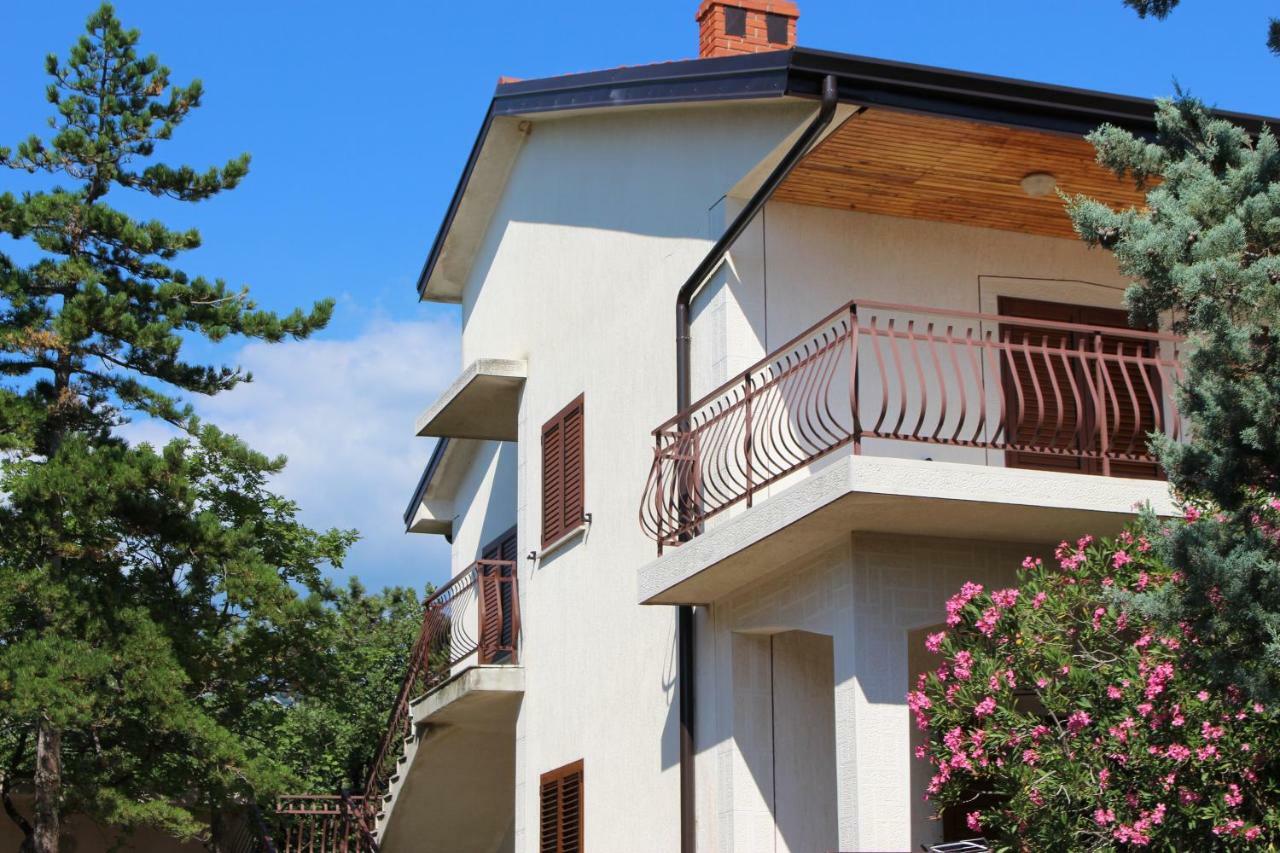 Apartmani Mia Ядраново Екстериор снимка