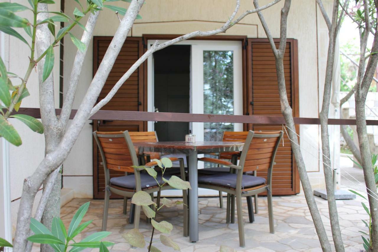 Apartmani Mia Ядраново Екстериор снимка